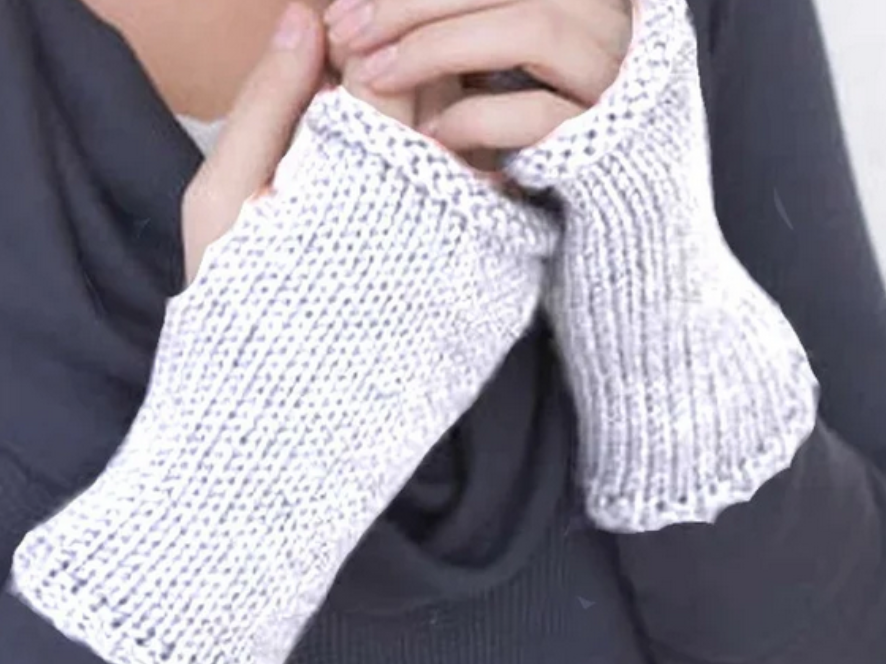 Easy KNITTING PATTERN -very easy Beginners fingerless gloves- wrist warmers- Aran wool