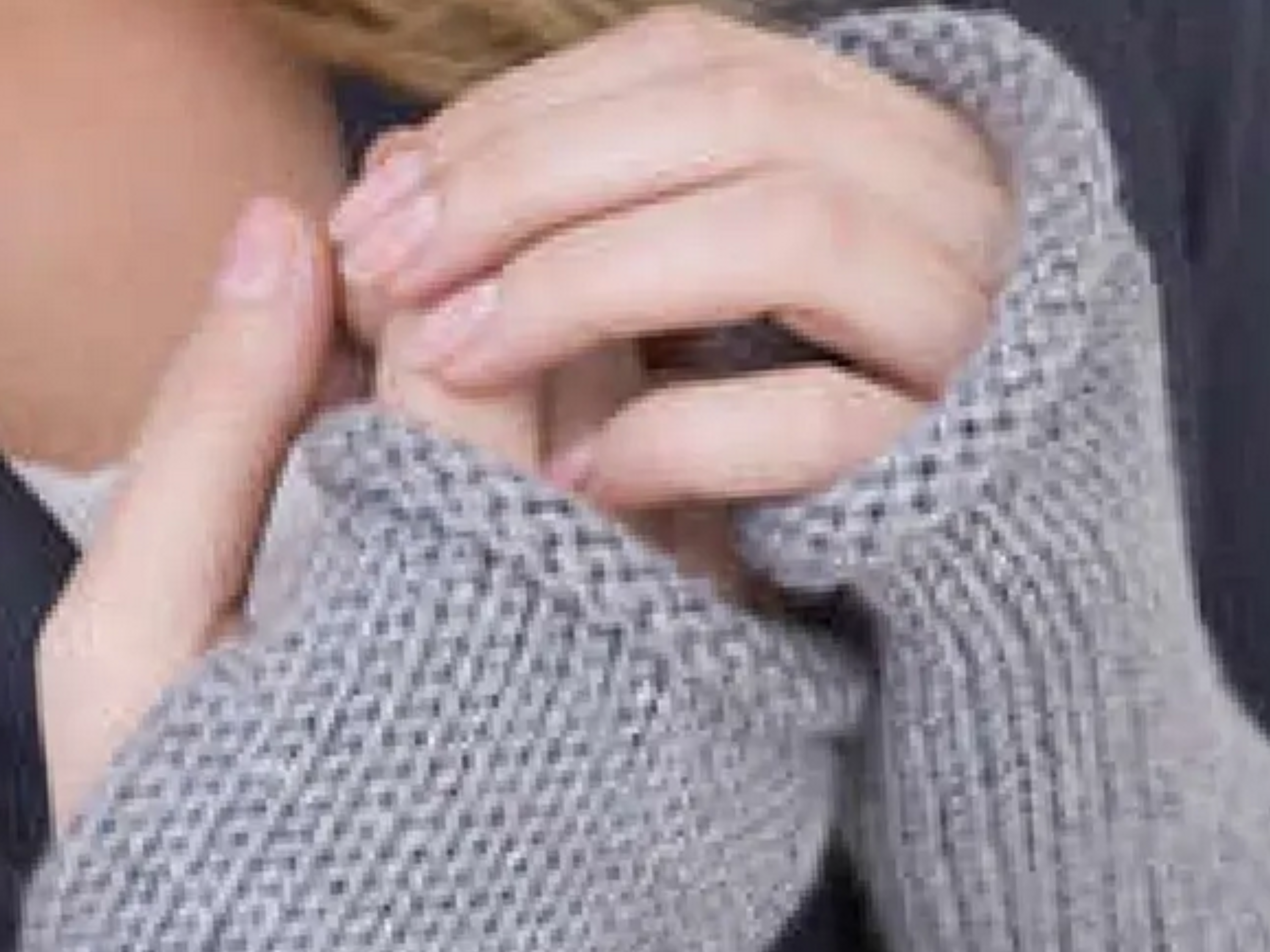 Easy KNITTING PATTERN -very easy Beginners fingerless gloves- wrist warmers- Aran wool
