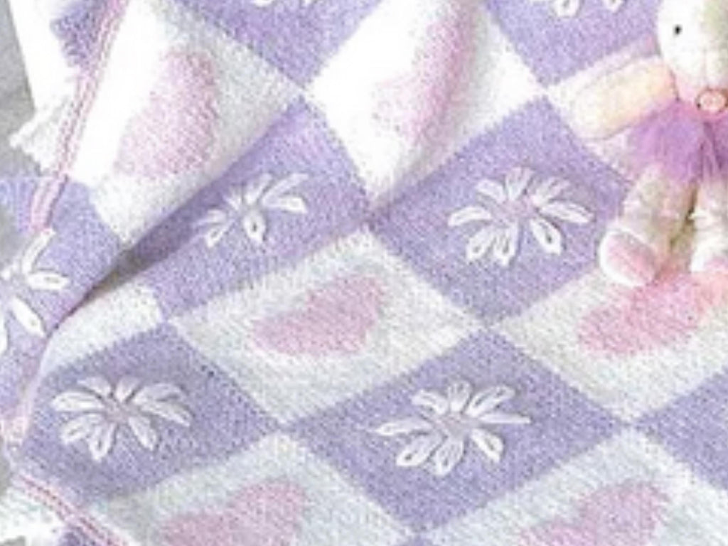 Handmade Daisy Hearts Baby Blanket – Soft Floral Nursery Throw (PDF Pattern)