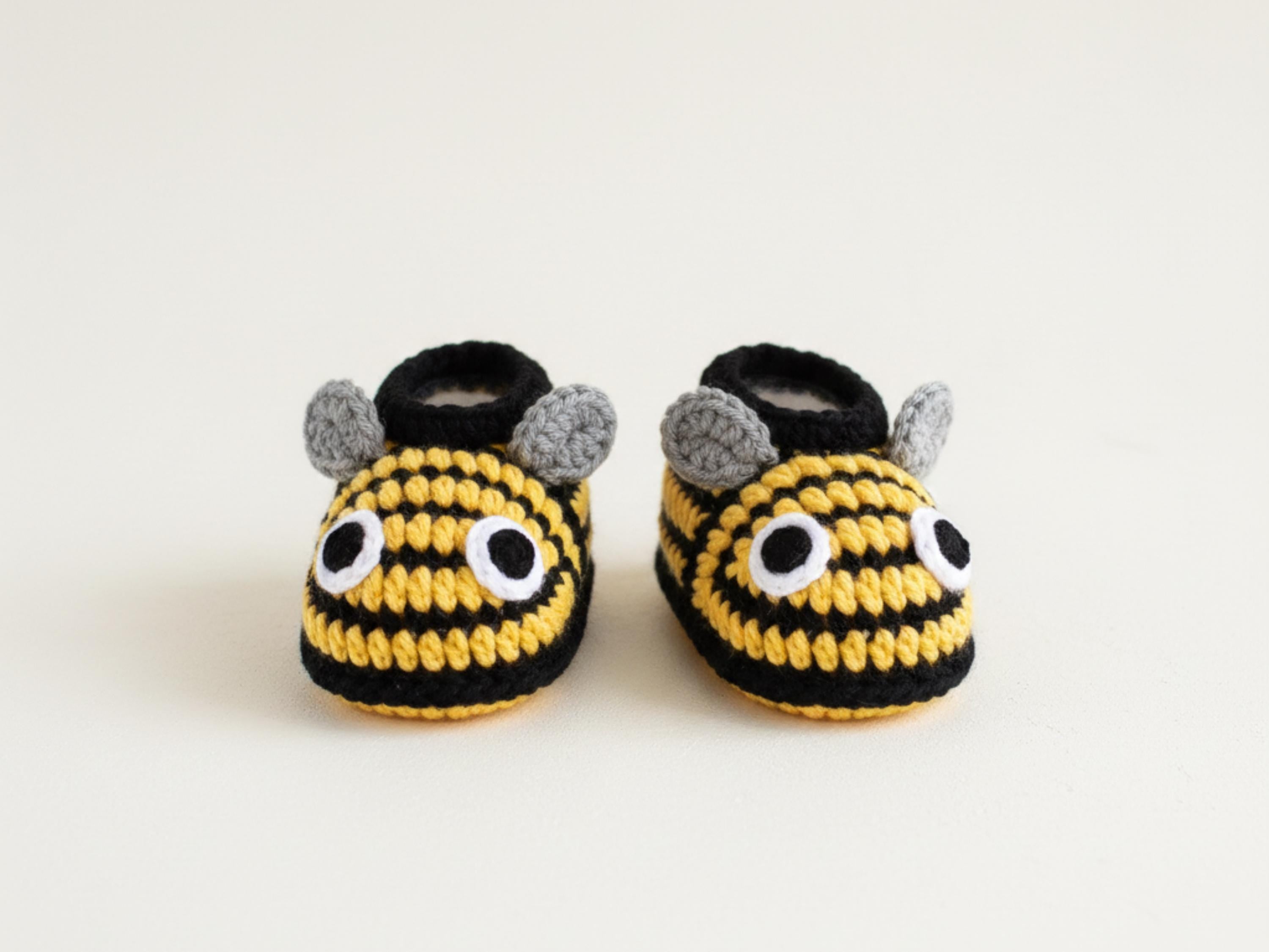 Baby Crochet bee booties pattern-PDF - Instant download-English