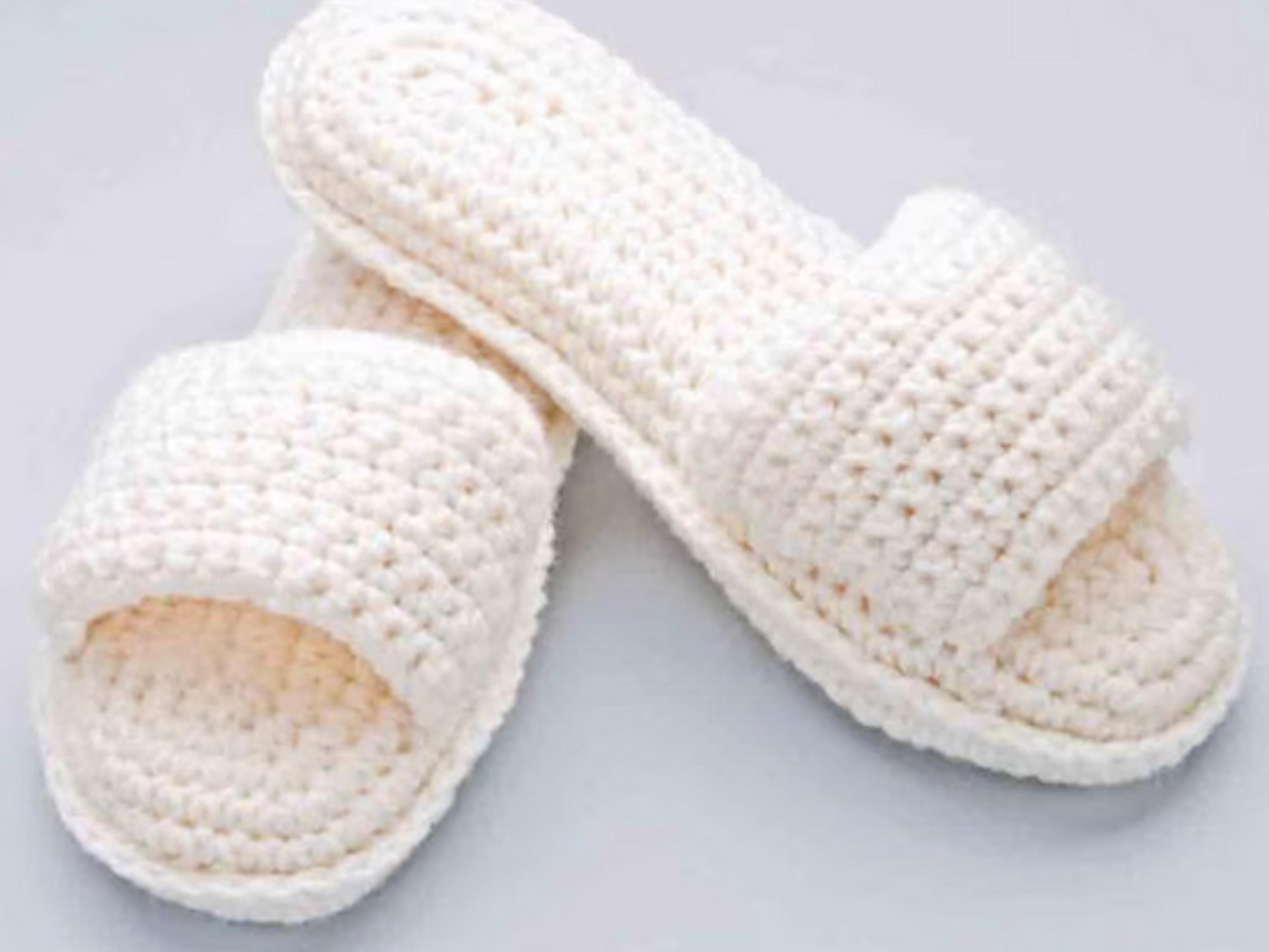 Crochet Women’s Slipper Pattern: Adult Sizes (PDF Pattern)