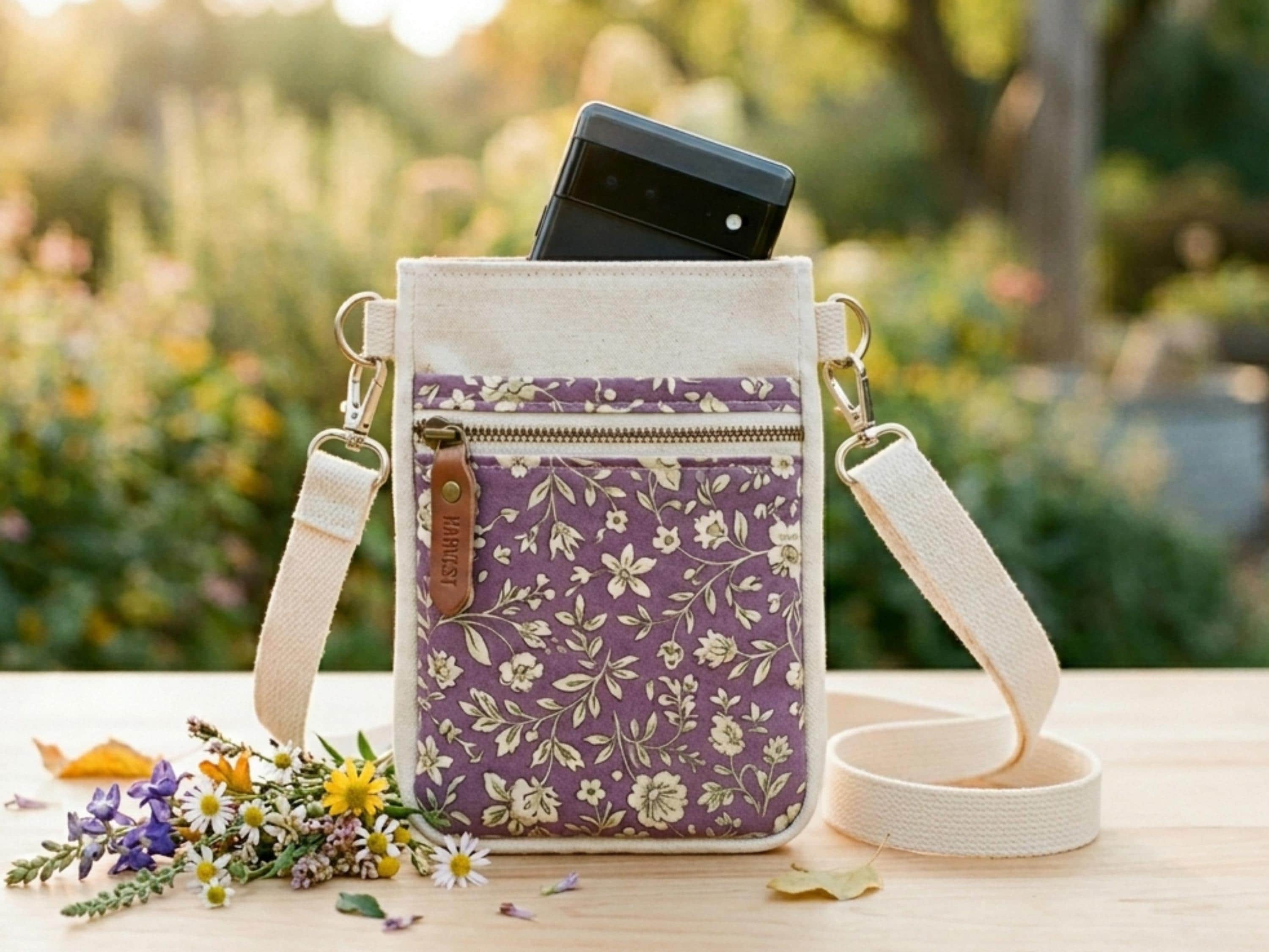 RETIREMENT SALE *Crossbody Phone Bag Sewing Pattern, Fat Quarter Project, Beginner Friendly (PDF Download)