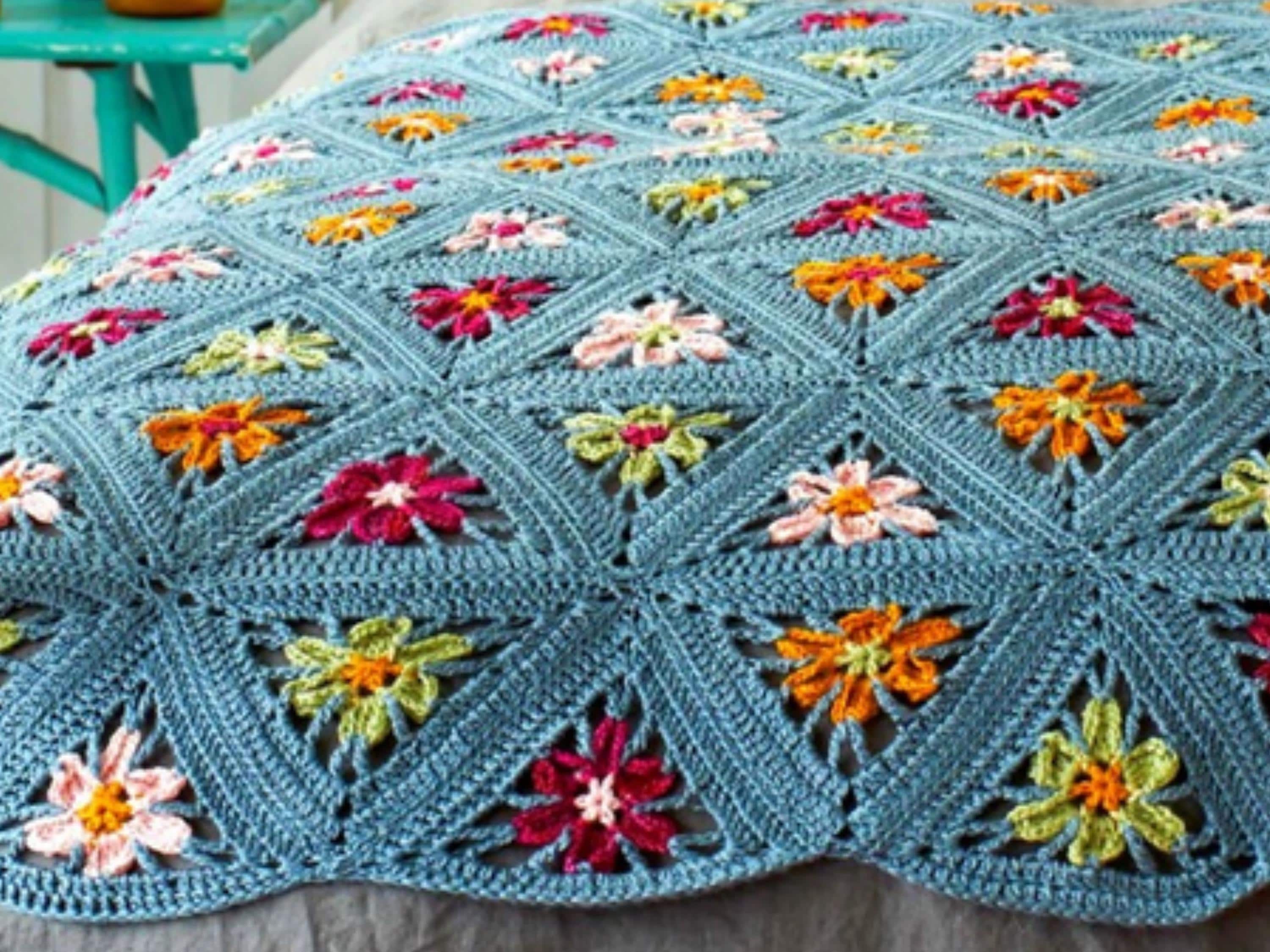 CROCHET PATTERN blanket pattern throw blanket  crochet throw Vintage Floral Granny Triangle  Throw Blanket, Bedspread Cover instant download