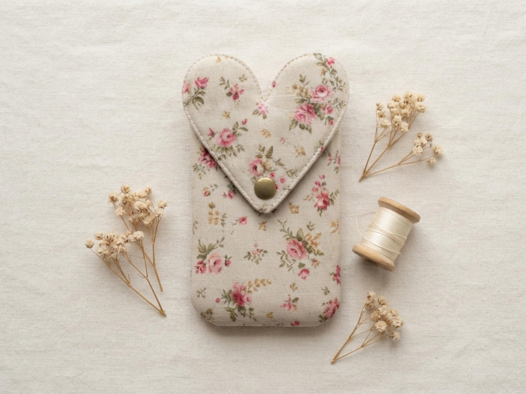 Heart Glasses Case Sewing Pattern PDF, Sunglasses Case Sewing Pattern, Heart Shaped Pouch Pattern, One Size, Easy Beginner Sewing