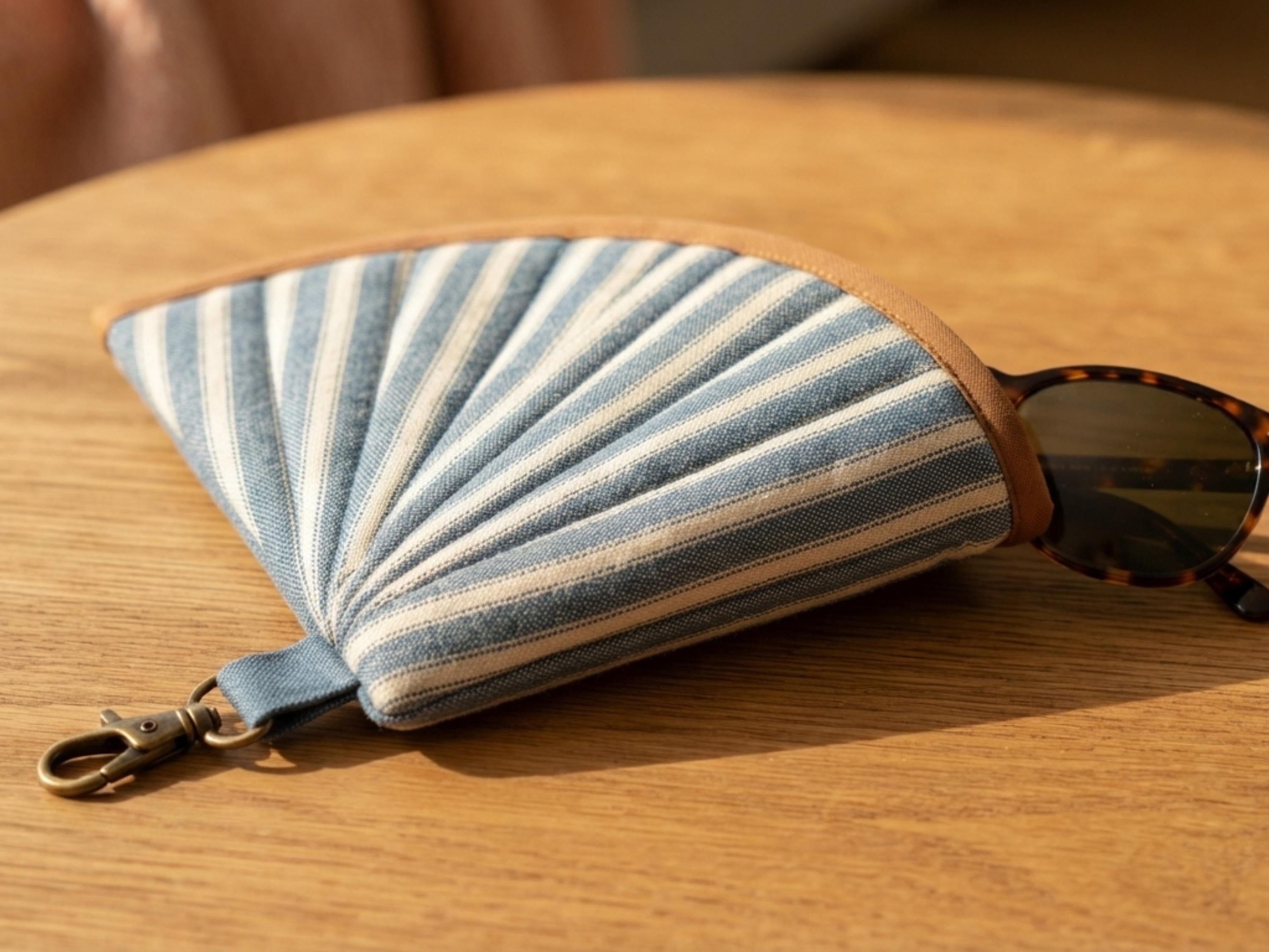 Fan Pocket Sunglasses Case Sewing Pattern PDF | Quilted Striped Pouch DIY | Clip-On Glasses Case Tutorial